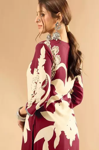 Women Floral Printed Kurta with Pyjamas