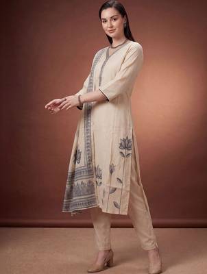 Women Ethnic Motifs Embroidered Thread Work Kurta with Trousers & With Dupatta 2