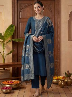 Women Ethnic Motifs Embroidered Kurta with Trousers & With Dupatta 1