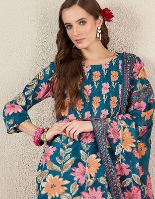 Women Floral Printed Cotton Kurta with Trousers & Dupatta 1