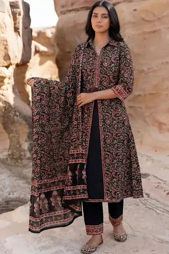 Women Ethnic Motifs Printed Cotton Kurta With Trousers & Dupatta