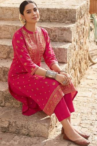 Women Ethnic Motifs Printed Thread Work Cotton Kurta with Trousers