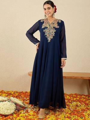 Paisley Embroidered V-Neck Georgette Anarkali Kurta with Trousers 2