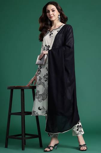 Women Floral Printed Beads and Stones Cotton Kurta with Trousers & With Dupatta