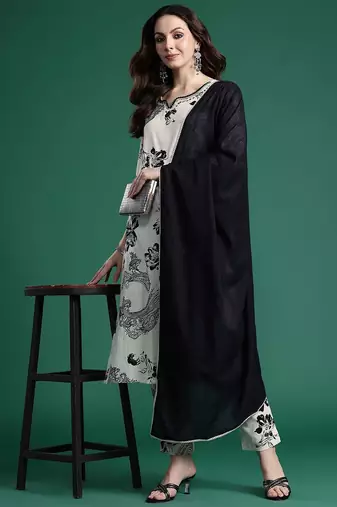 Women Floral Printed Beads and Stones Cotton Kurta with Trousers & With Dupatta