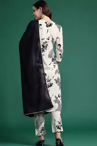 Women Floral Printed Beads and Stones Cotton Kurta with Trousers & With Dupatta