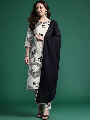 Women Floral Printed Beads and Stones Cotton Kurta with Trousers & With Dupatta 7