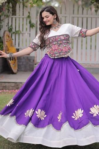 NAVRATRI Traditional Flared Lehenga & Multicolor Kutchi Embroidered Blouse Set