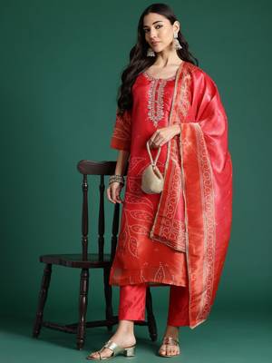 Ethnic Motifs Printed Zari Kurta with Trousers & With Dupatta 1