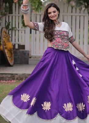 NAVRATRI Traditional Flared Lehenga & Multicolor Kutchi Embroidered Blouse Set 4