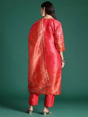 Ethnic Motifs Printed Zari Kurta with Trousers & With Dupatta 6