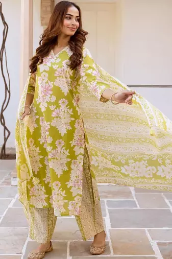 Women Floral Printed Cotton Kurta with Palazzos & With Dupatta