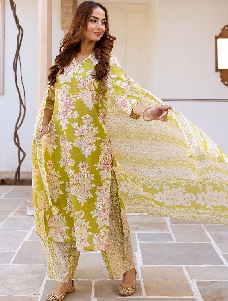 Women Floral Printed Cotton Kurta with Palazzos & With Dupatta