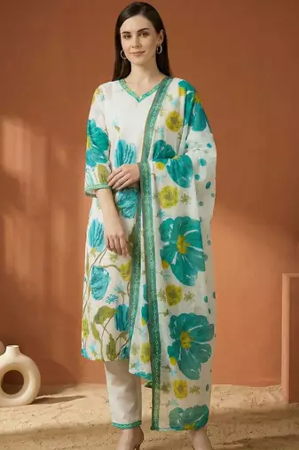 Women Floral Printed Cotton Kurta with Trousers & With Dupatta