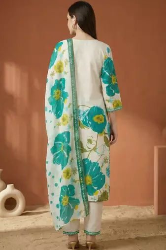 Women Floral Printed Cotton Kurta with Trousers & With Dupatta
