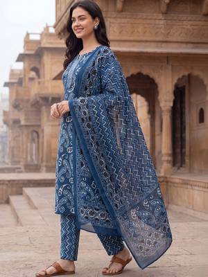 Women Ethnic Motifs Printed Cotton Kurta with Trousers & With Dupatta 1