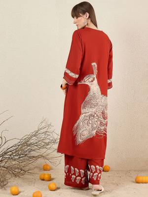 Women Ethnic Motifs Printed Thread Work Kurta with Palazzos 5