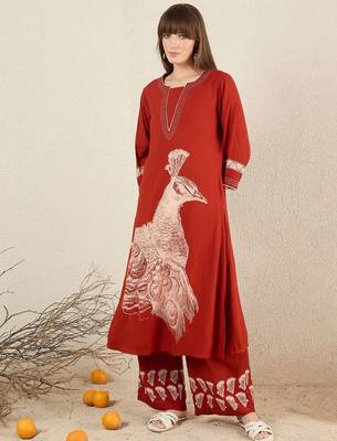 Women Ethnic Motifs Printed Thread Work Kurta with Palazzos 6