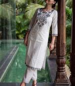 Women Embroidered Thread Work Cotton Kurta with Trousers