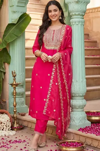 Women Ethnic Motifs Embroidered Kurta with Trousers & With Dupatta