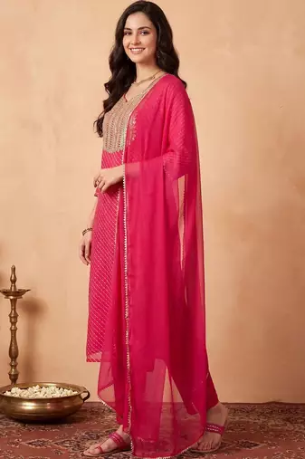 Women Striped Sequinned Kurta with Trousers & With Dupatta