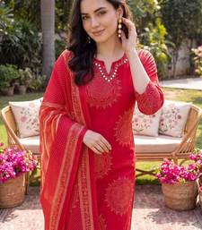 Women Ethnic Motifs Printed Cotton Kurta with Trousers & With Dupatta