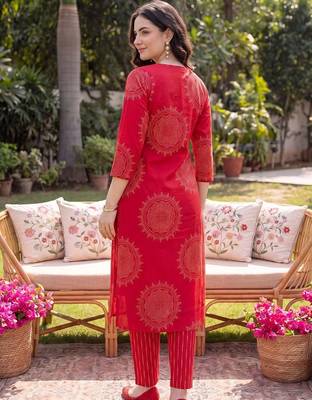 Women Ethnic Motifs Printed Cotton Kurta with Trousers & With Dupatta 4