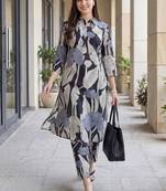 Women Floral Printed Cotton Kurta with Trousers