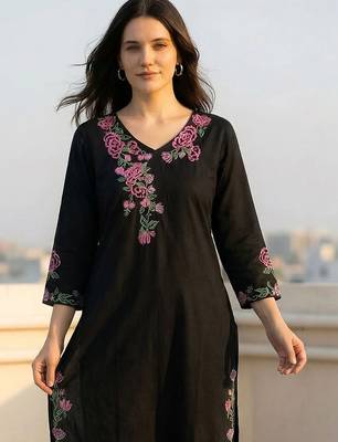 Women Floral Embroidered Thread Work Cotton Kurta with Trousers 1