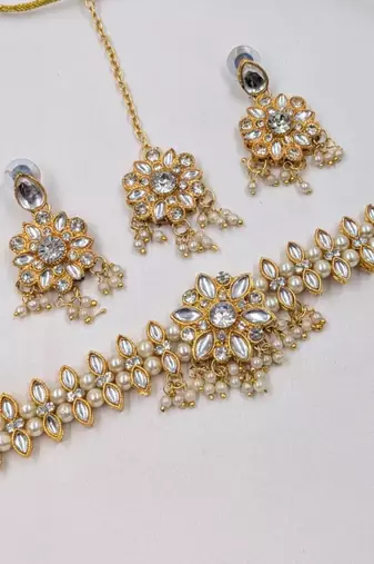 white color necklace set with earrings & maang tikka | kundan & agate stone | gold plated