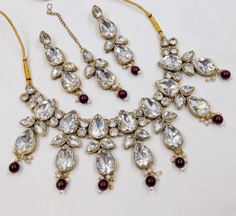 maroon color necklace set with earrings & maang tikka | kundan & agate stone | gold plated