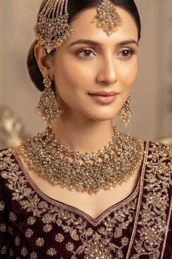 Necklace set with earrings, maang tikka & pasha | kundan & agate stone | gold plated
