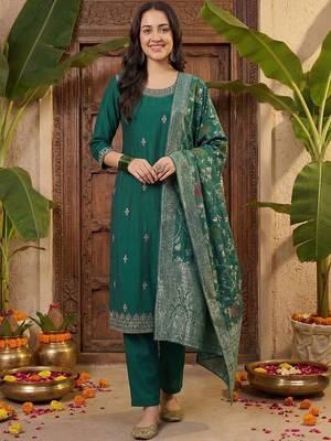 Women Ethnic Motifs Embroidered Thread Work Kurta with Trousers & With Dupatta 5