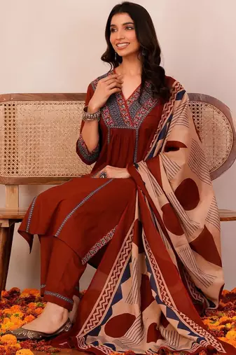 Women Ethnic Motifs Yoke Design Empire Thread Work Cotton Kurta with Trousers & With Dupatta