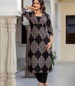 Women Ethnic Motifs Printed Cotton Kurta with Trousers