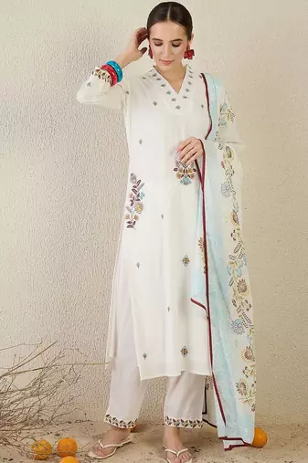 Women Floral Embroidered Cotton Kurta with Trousers & Dupatta