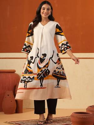 Women Ethnic Motifs Printed Cotton Kurta with Trousers 1