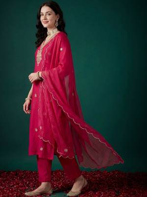 Women Ethnic Motifs Embroidered Thread Work Kurta with Trousers & With Dupatta 3
