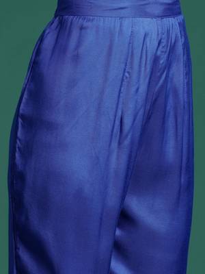 Women Leheriya Printed Kurta With Trousers & Dupatta 4