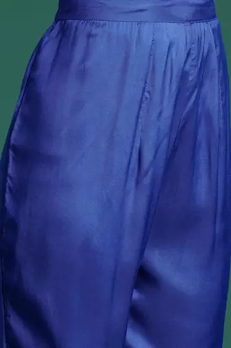 Women Leheriya Printed Kurta With Trousers & Dupatta