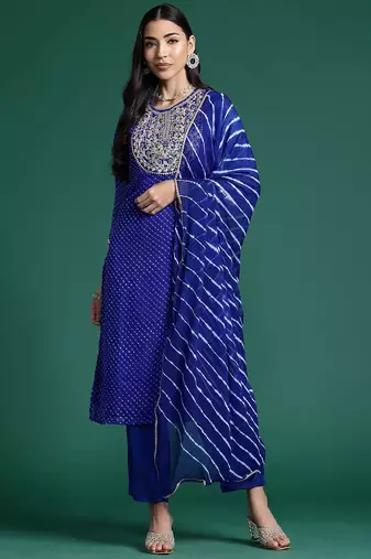 Women Leheriya Printed Kurta With Trousers & Dupatta