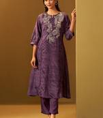 Women Ethnic Motifs Printed Panelled Kurta with Trousers