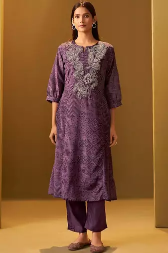 Women Ethnic Motifs Printed Panelled Kurta with Trousers