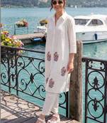 Women Floral Embroidered Thread Work Cotton Kurta with Trousers