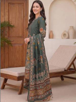 Women Ethnic Motifs Printed Cotton Kurta with Trousers & With Dupatta 3