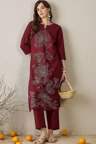 Women Floral Embroidered Thread Work Cotton Kurta with Trousers