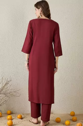 Women Floral Embroidered Thread Work Cotton Kurta with Trousers