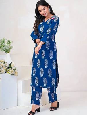 Women Ethnic Motifs Printed Beads and Stones Cotton Kurta with Trousers 6