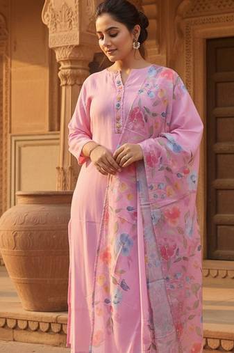 Floral Printed Mandarin Collar Kurta With Trousers & Dupatta