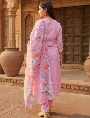 Floral Printed Mandarin Collar Kurta With Trousers & Dupatta 4